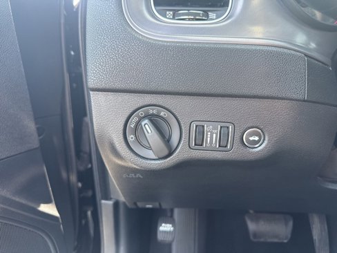 Used 2023 Dodge Charger SXT image 14