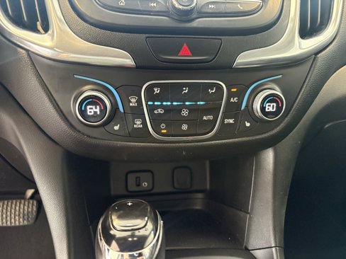 Used 2018 Chevrolet Equinox LT image 15