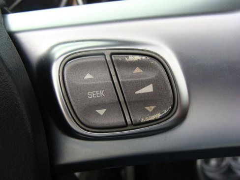 Used 2004 Chevrolet SSR w/ Preferred Equipment Group image 15