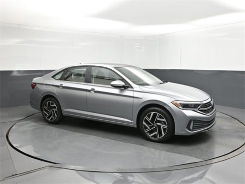 Certified 2022 Volkswagen Jetta SEL image 17