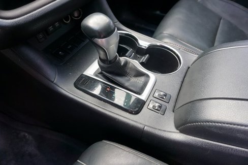 Used 2017 Toyota Highlander FWD V6 image 24