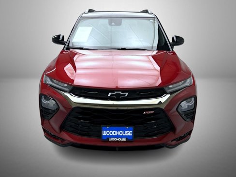 Used 2021 Chevrolet TrailBlazer RS w/ Sun and Liftgate Package image 2