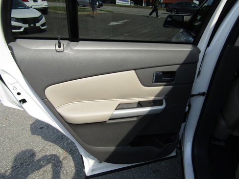 Used 2012 Ford Edge SEL image 18