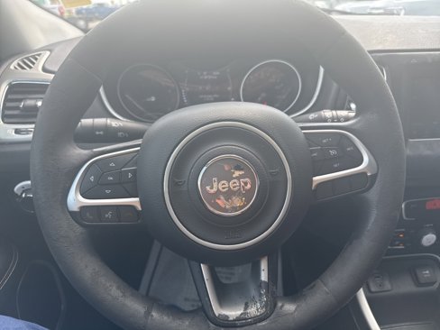 Used 2021 Jeep Compass Sport image 14