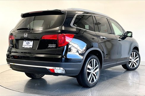 Used 2016 Honda Pilot Touring image 2
