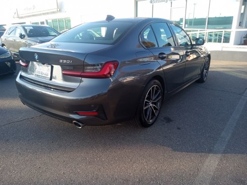 Used 2022 BMW 330i Sedan w/ Driving Assistance Package image 6