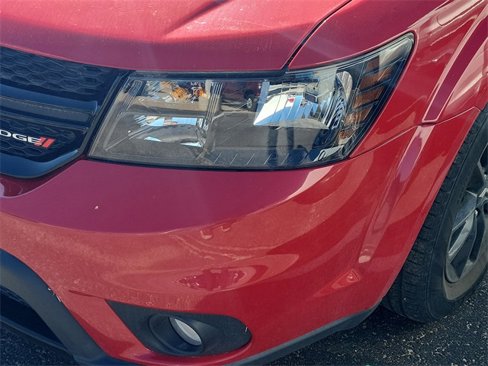 Used 2019 Dodge Journey SE image 4