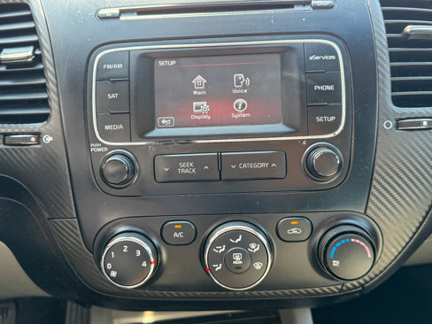 Used 2014 Kia Forte EX image 40