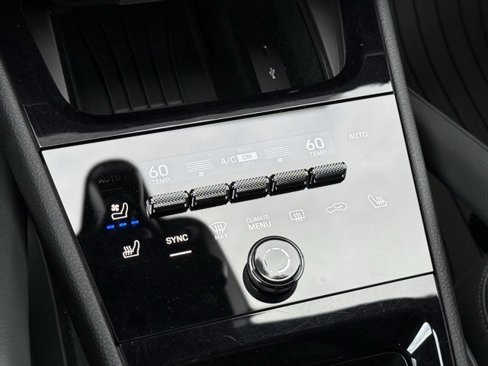 Certified 2024 Porsche Cayenne image 23