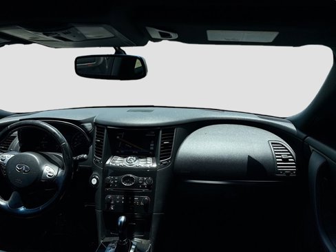 Used 2017 INFINITI QX70 AWD w/ Premium Package image 24