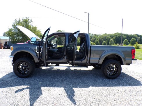 Used 2017 Ford F250 Lariat w/ Lariat Ultimate Package image 26
