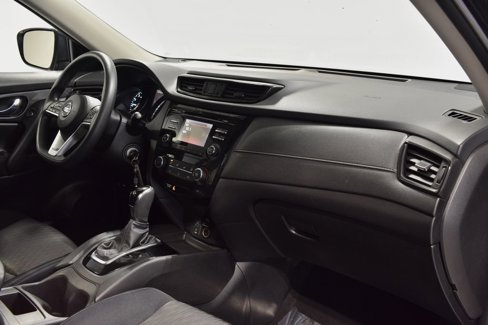Used 2017 Nissan Rogue S image 32
