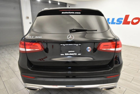 Used 2018 Mercedes-Benz GLC 300 image 4