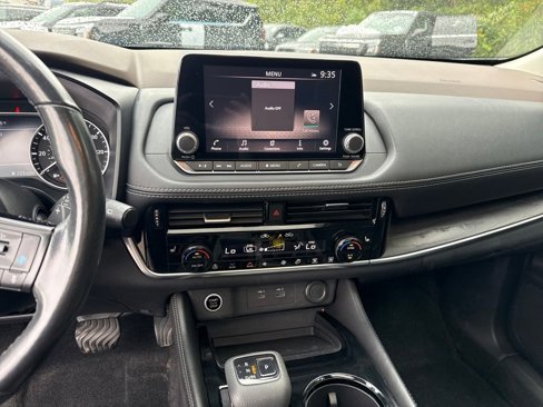 Used 2021 Nissan Rogue SL image 18