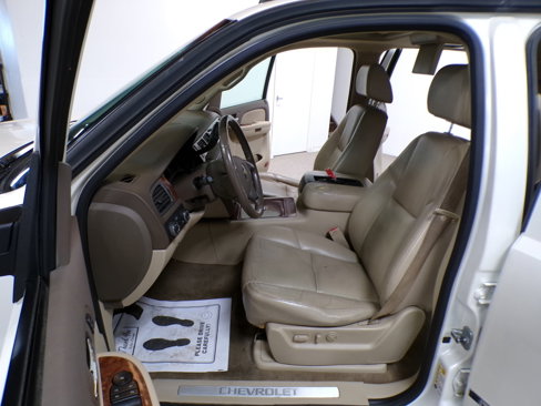 Used 2009 Chevrolet Tahoe LTZ image 11