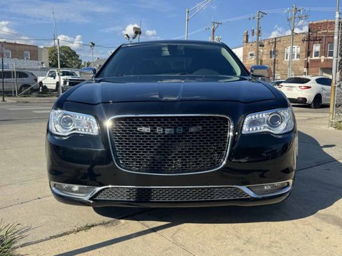 Used 2019 Chrysler 300 Limited image 2