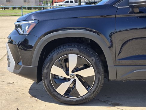 New 2025 Volkswagen Taos S image 5