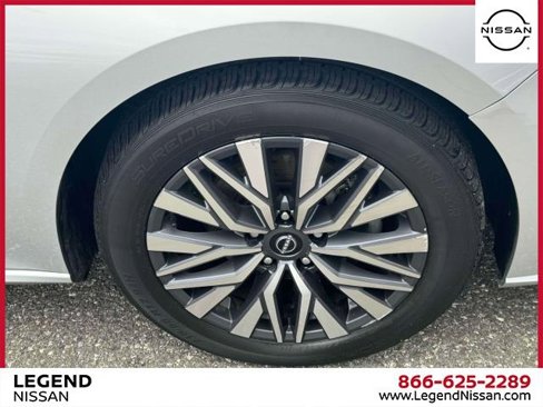 Used 2023 Nissan Altima 2.5 SV image 8
