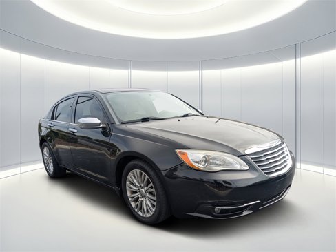 Used 2012 Chrysler 200 Limited image 2