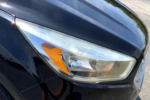 Used 2019 Ford Escape SE image 29