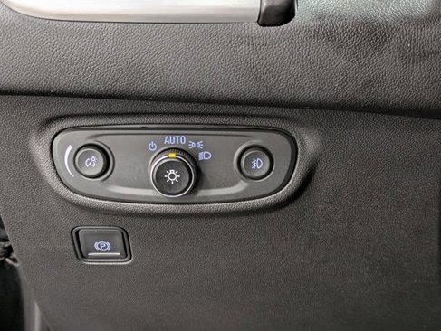 Used 2022 GMC Terrain SLT w/ Infotainment Package II image 21
