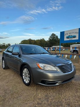 Used 2013 Chrysler 200 Touring image 2