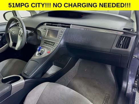 Used 2014 Toyota Prius Plug-In Hybrid image 26