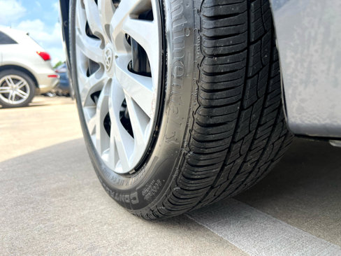 Used 2019 Toyota Corolla LE image 11