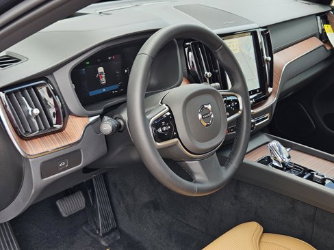 New 2025 Volvo XC60 B5 Ultra w/ Protection Package Premier image 28