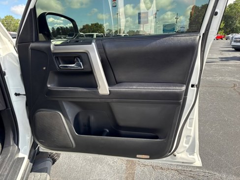 Used 2018 Toyota 4Runner SR5 image 12