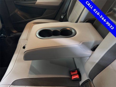 Used 2024 Volkswagen Taos SE image 20