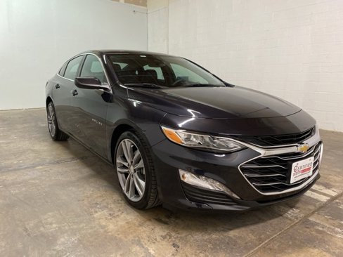 Used 2023 Chevrolet Malibu LT image 3