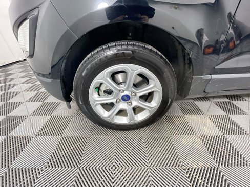 Used 2020 Ford EcoSport SE w/ SE Convenience Package image 12