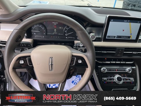 Used 2021 Lincoln Corsair FWD w/ Premium Package image 9