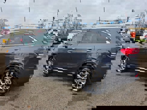 Used 2017 Kia Sorento SX image 34