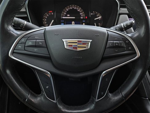 Used 2017 Cadillac XT5 Luxury image 30