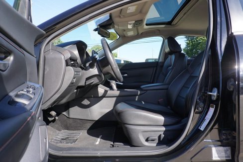 Used 2020 Nissan Sentra SR w/ Premium Package image 21