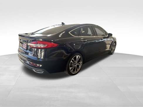 Used 2019 Ford Fusion Titanium image 4