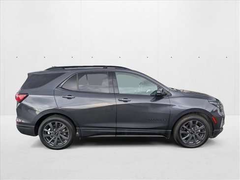 Used 2022 Chevrolet Equinox RS w/ RS Leather Package image 4