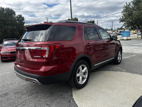 Used 2016 Ford Explorer XLT w/ Equipment Group 202A image 6