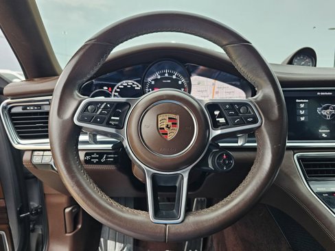Used 2020 Porsche Panamera 4S image 38