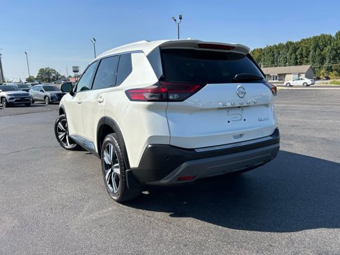 Used 2021 Nissan Rogue SL w/ Premium Package image 2