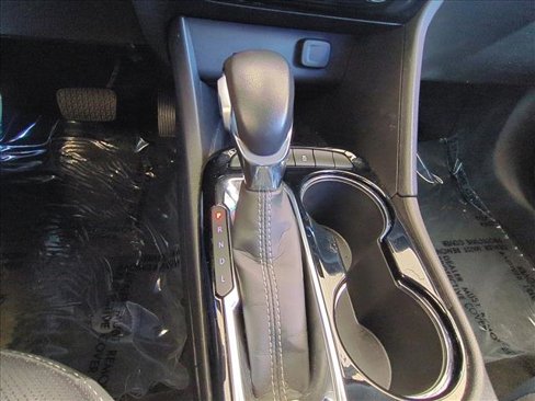 Used 2024 Buick Encore GX Sport Touring image 12
