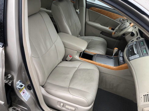 Used 2006 Toyota Avalon Limited image 16