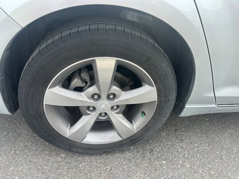 Used 2012 Chevrolet Malibu LT image 10