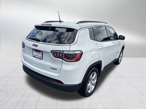Used 2018 Jeep Compass Latitude w/ Popular Equipment Group image 6