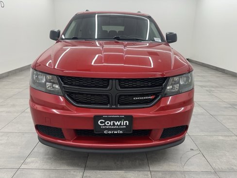 Used 2020 Dodge Journey SE w/ SE Popular Equipment Group image 6
