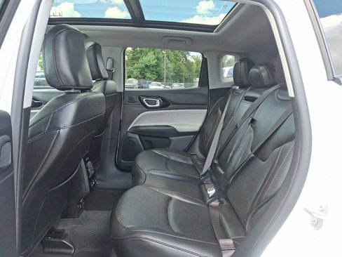 Certified 2022 Jeep Compass Limited w/ Elite Group image 10