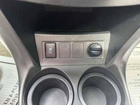 Used 2011 Toyota RAV4 2WD image 30