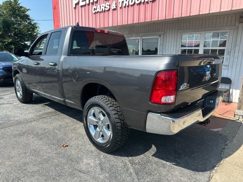 Used 2017 RAM 1500 Big Horn image 10